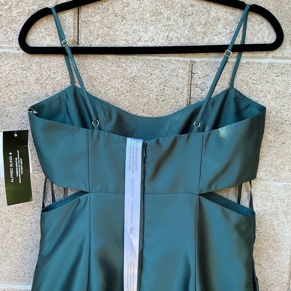 NWT Alfred Sung Open Neckline Cutout Satin Twill A-Line Dress Gown Size 4 D840 - Picture 7 of 12